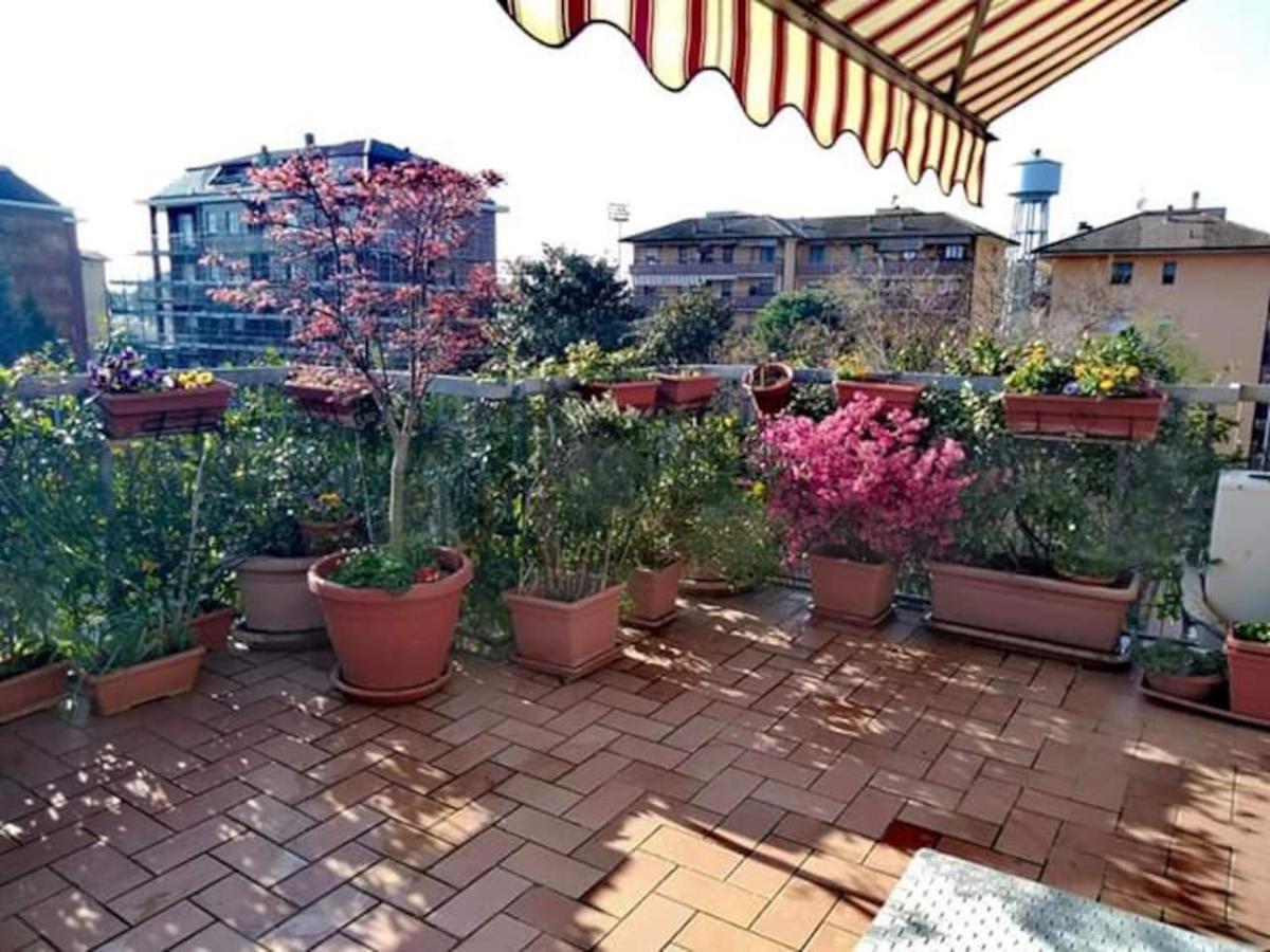 Appartamento Con Terrazzo A Gorgonzola Luaran gambar
